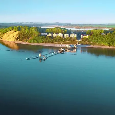 First Cozy Cliff Sellin (Rugen)